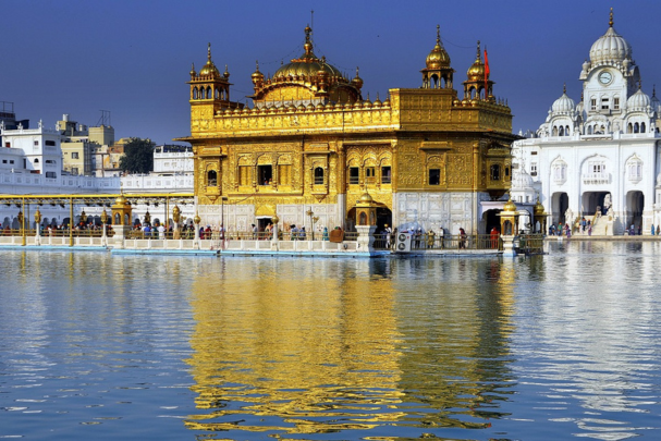 What is the famous things of Amritsar?